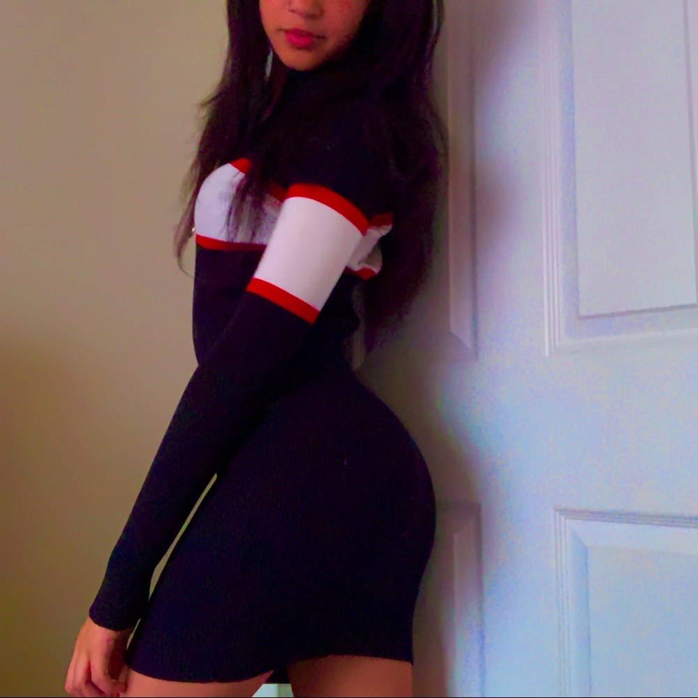 Forever 21 zip up sweater dress